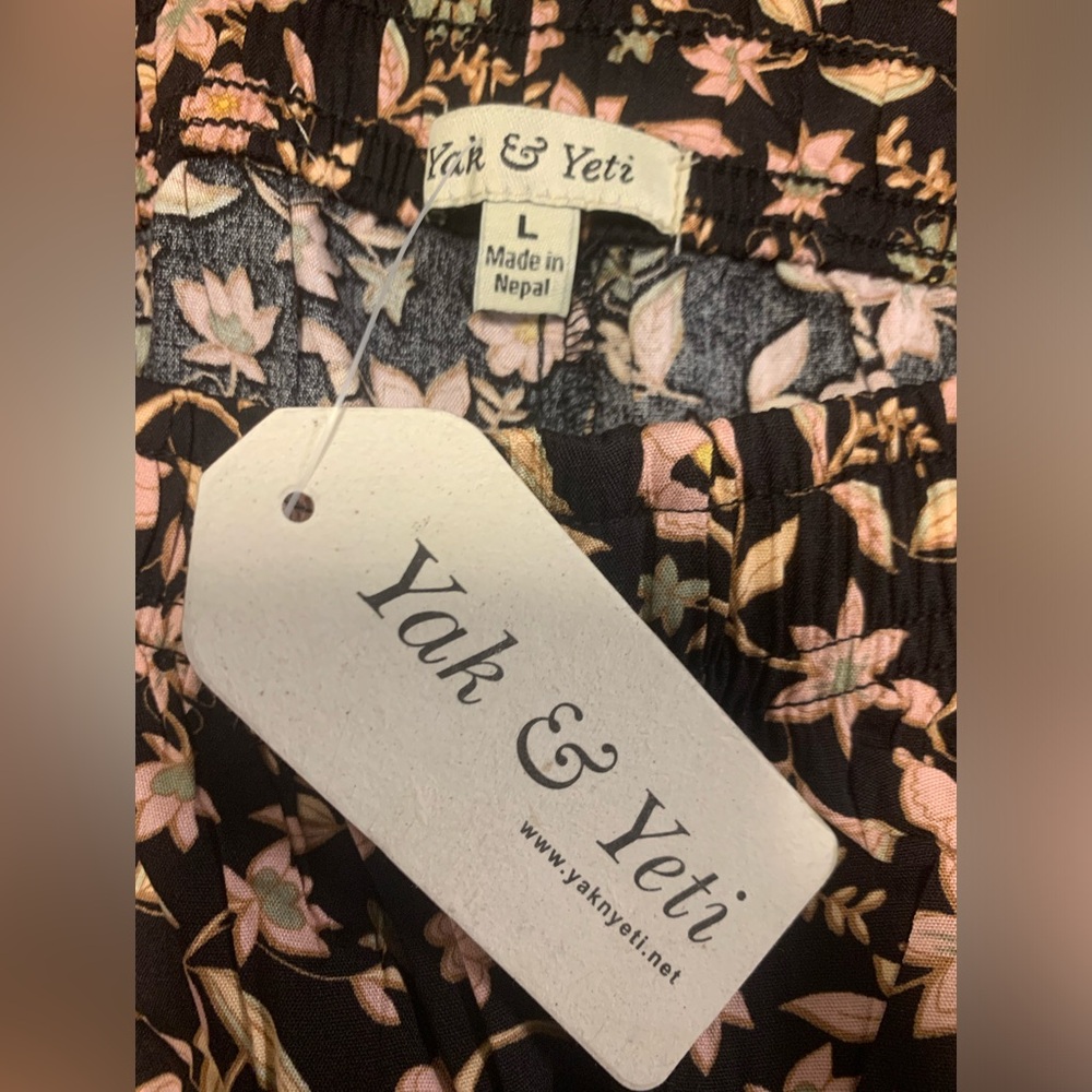 NWT Yak & Yeti Palazzo Floral Pants Size L wide Leg - Picture 2 of 6